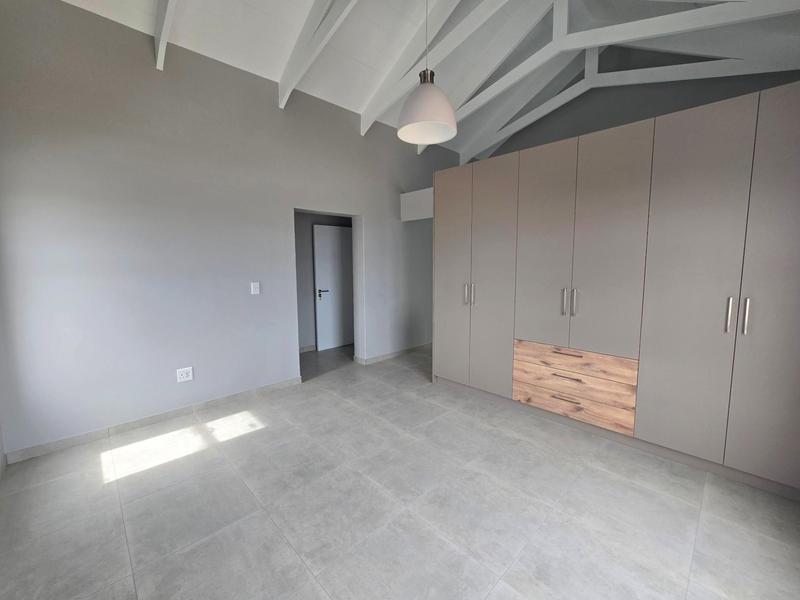 4 Bedroom Property for Sale in Da Gama Bay Western Cape